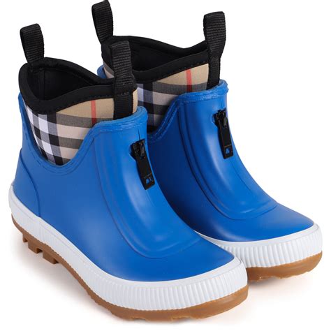 boys burberry boots|Burberry for baby boys.